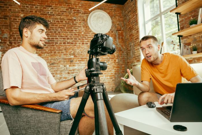 7 Consejos que te ayudarán a convertirte en un youtuber profesional, Paso 1: Prepara tu kit básico de youtuber